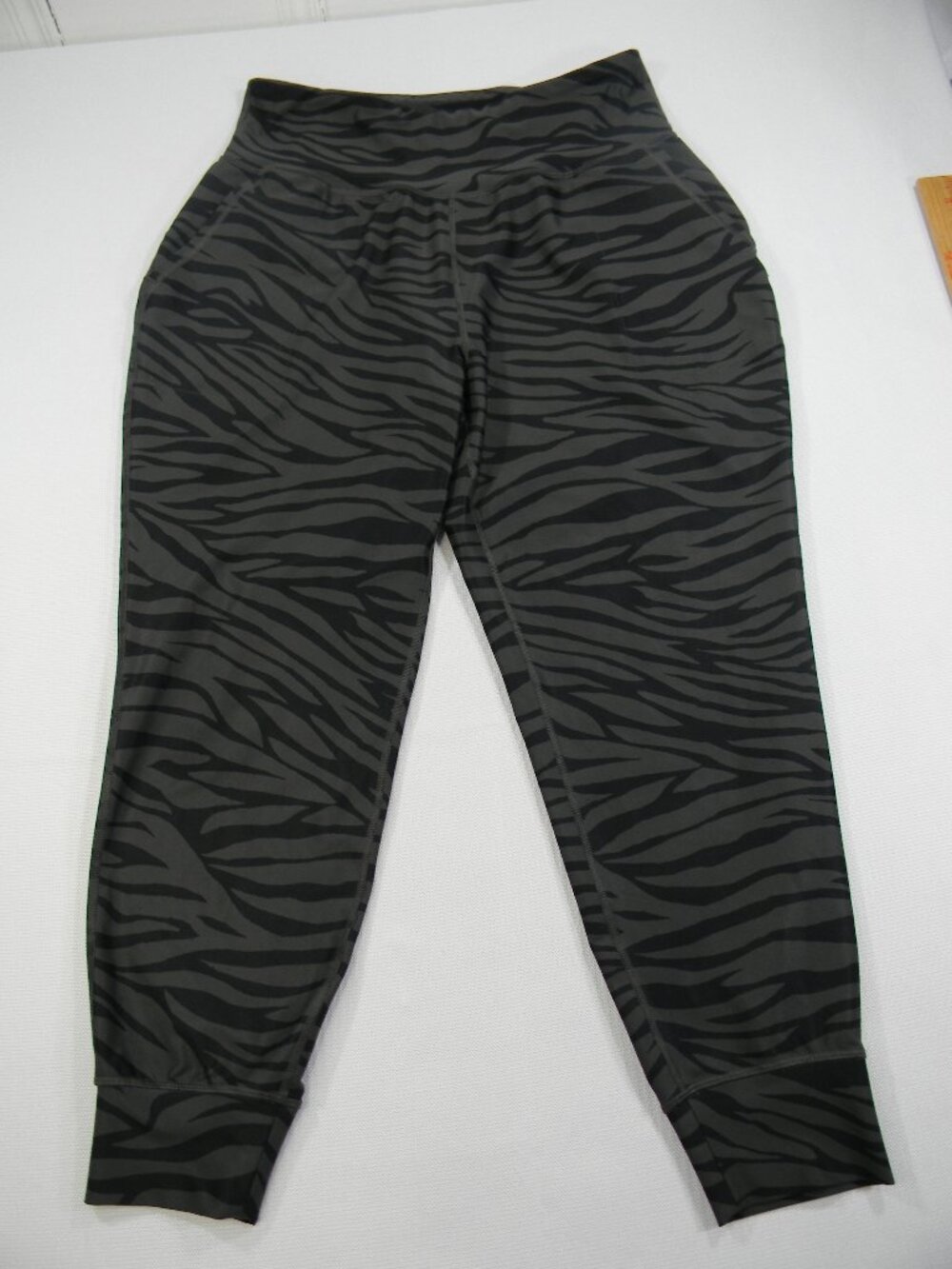 Old Navy Active Powersoft Zebra Print High Rise Leggings XL